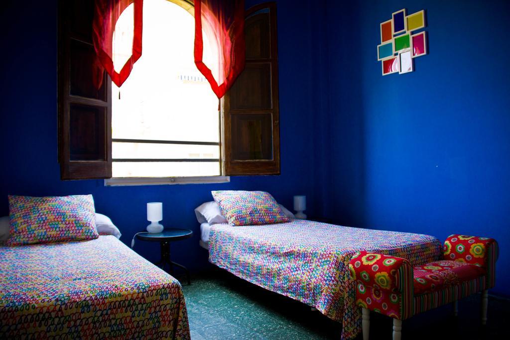 Habitación Doble con baño compartido - 2 camas